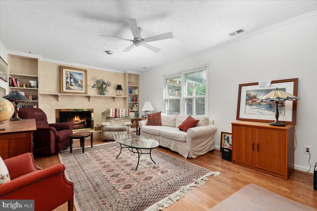 RACEWAY FARMS - Residential