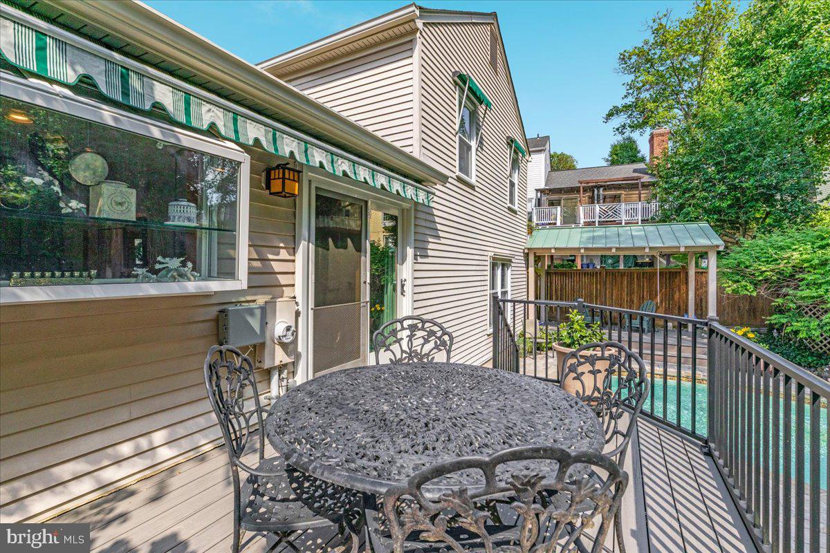 RACEWAY FARMS - Residential