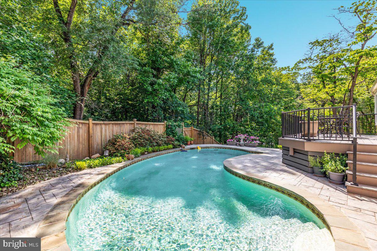 RACEWAY FARMS - Residential