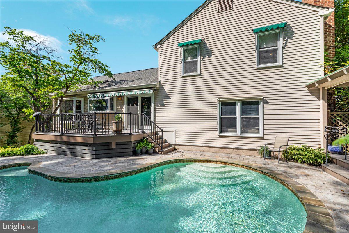 RACEWAY FARMS - Residential