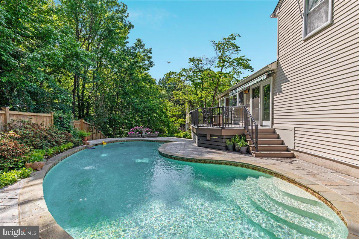 RACEWAY FARMS - Residential
