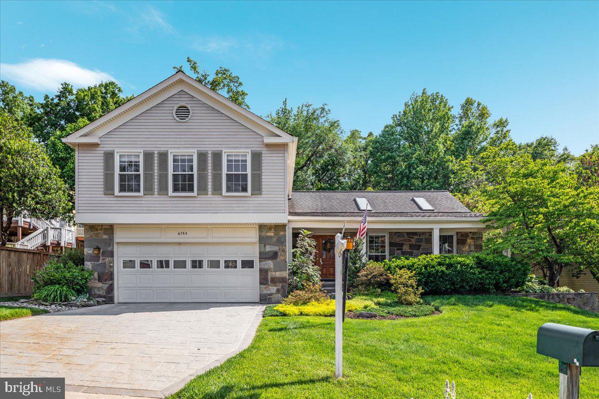 RACEWAY FARMS - Residential