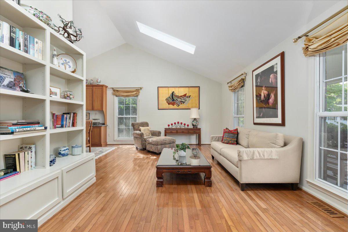 RACEWAY FARMS - Residential