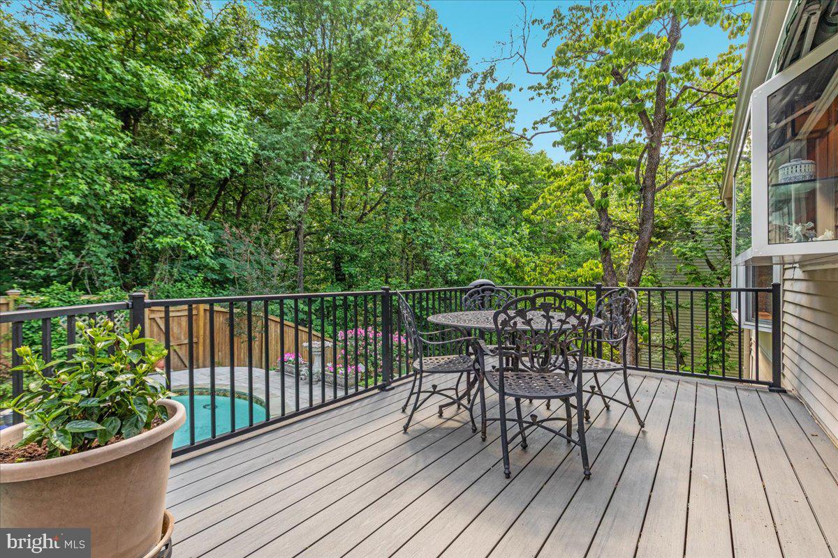 RACEWAY FARMS - Residential