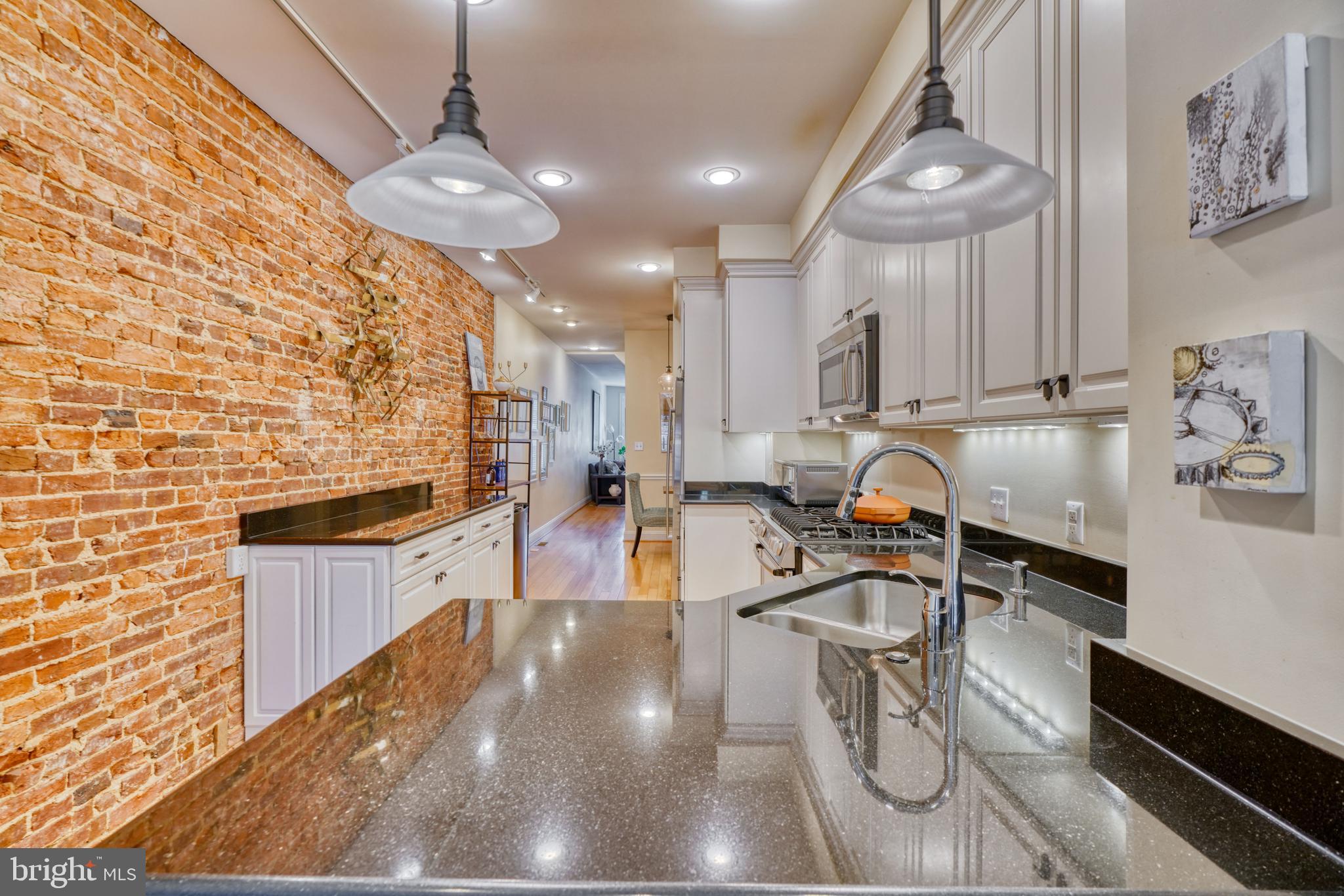 HAMPDEN HISTORIC DISTRICT - Residential