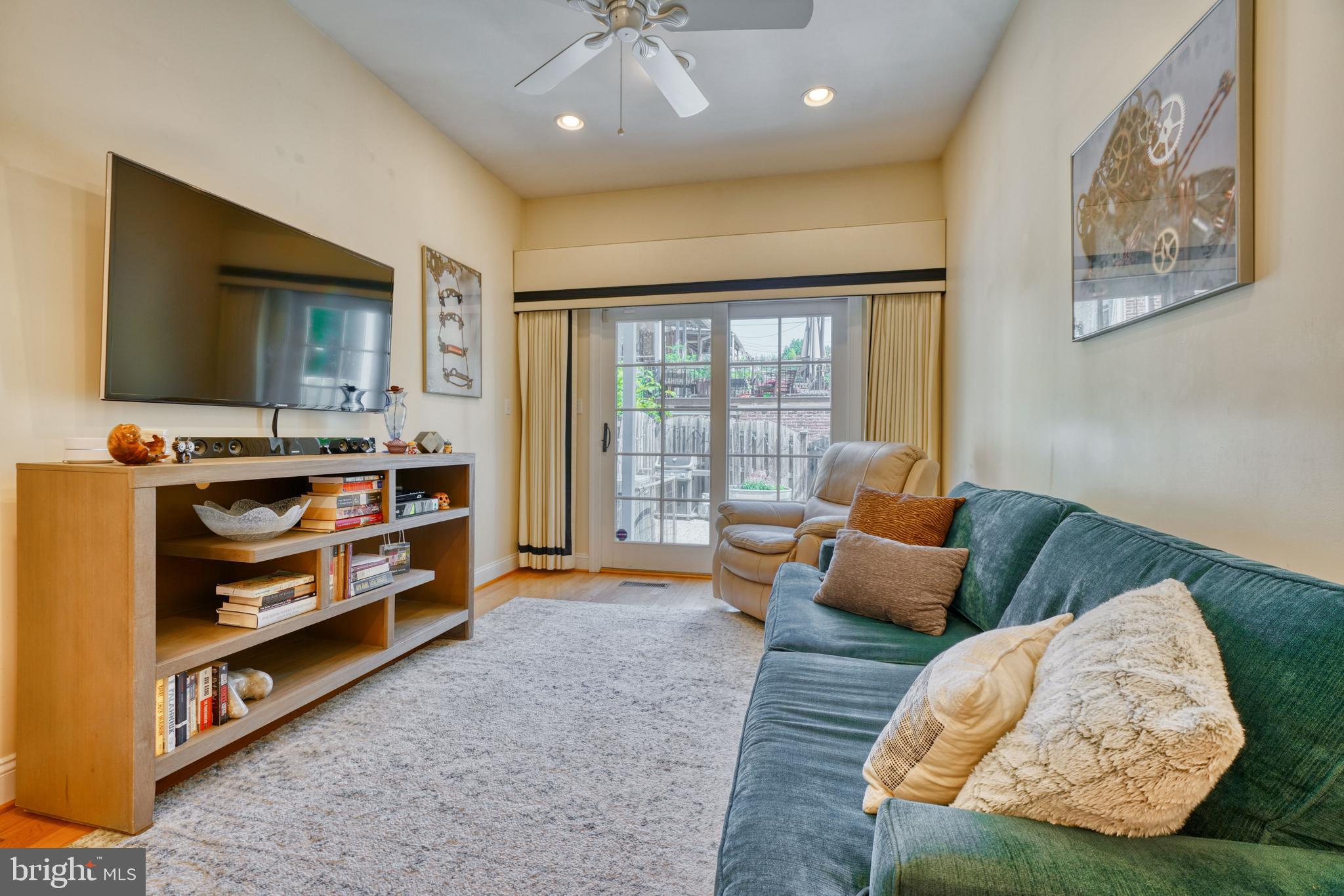 HAMPDEN HISTORIC DISTRICT - Residential