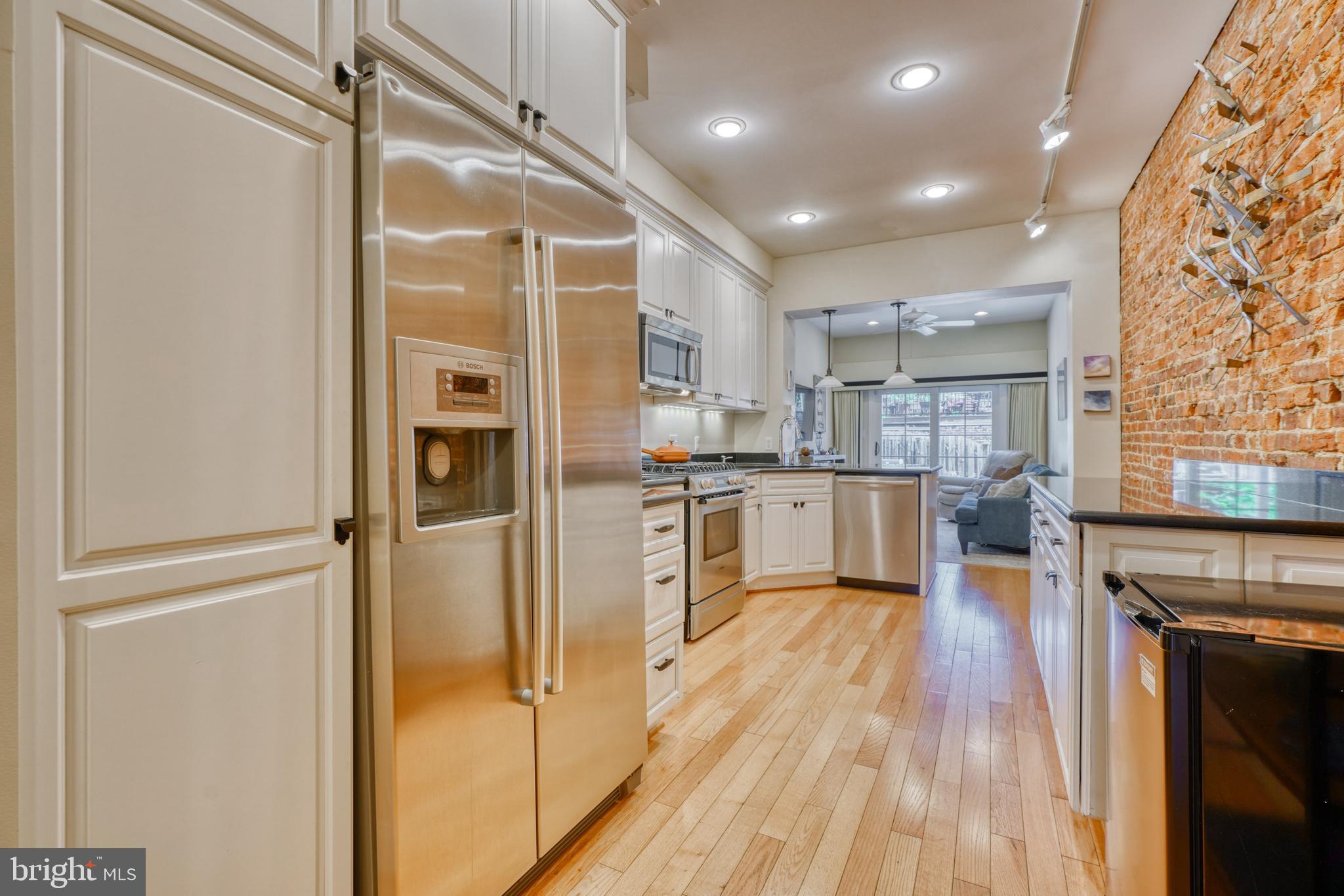 HAMPDEN HISTORIC DISTRICT - Residential