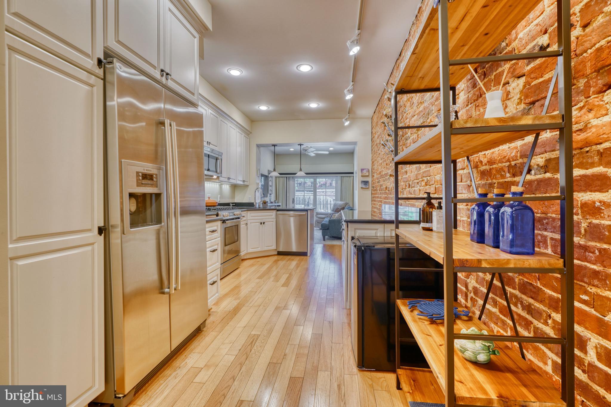 HAMPDEN HISTORIC DISTRICT - Residential