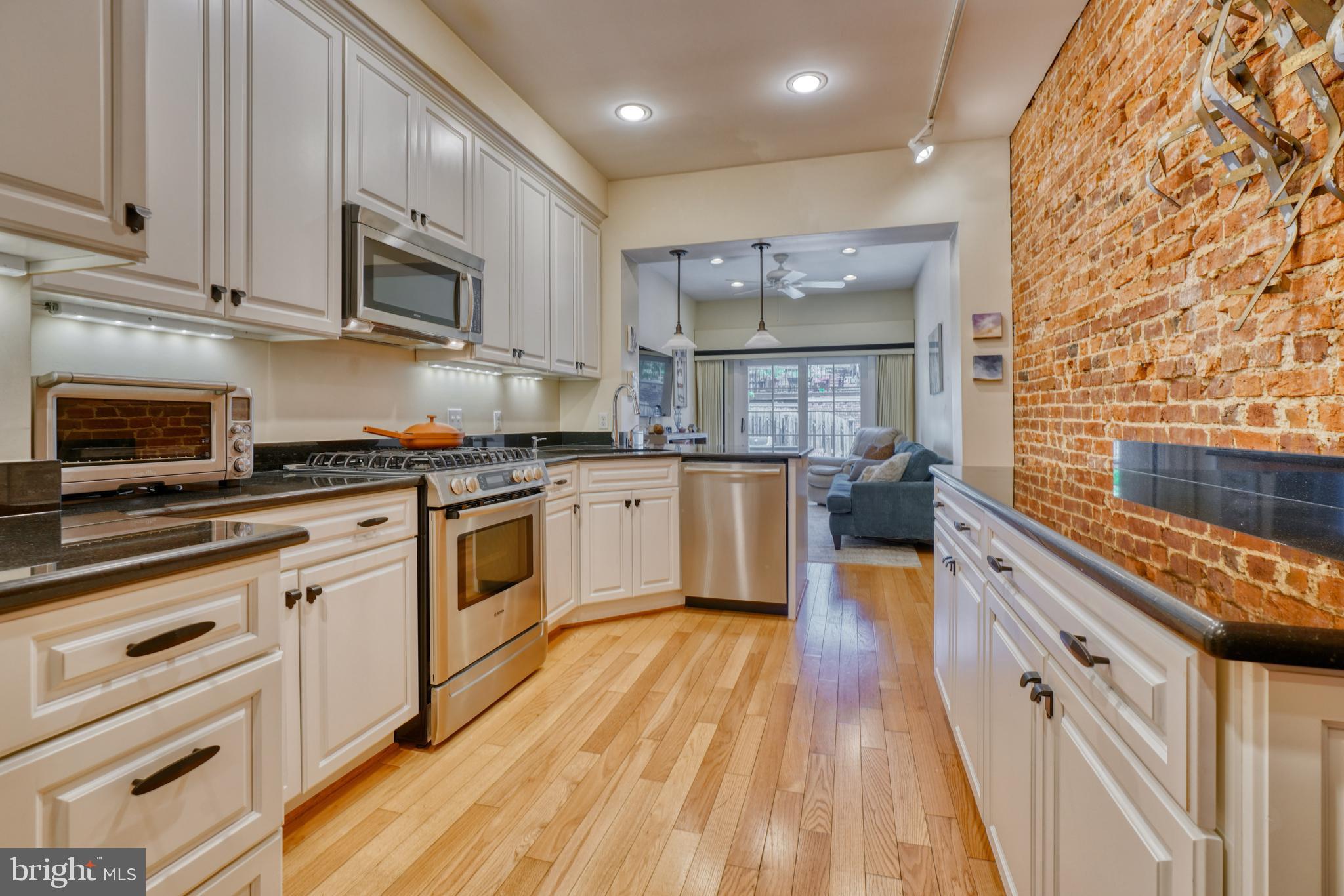 HAMPDEN HISTORIC DISTRICT - Residential