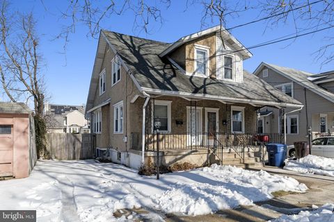 Photo of 500 Arndt Avenue, RIVERSIDE, NJ 08075 (MLS # NJBL2105630)