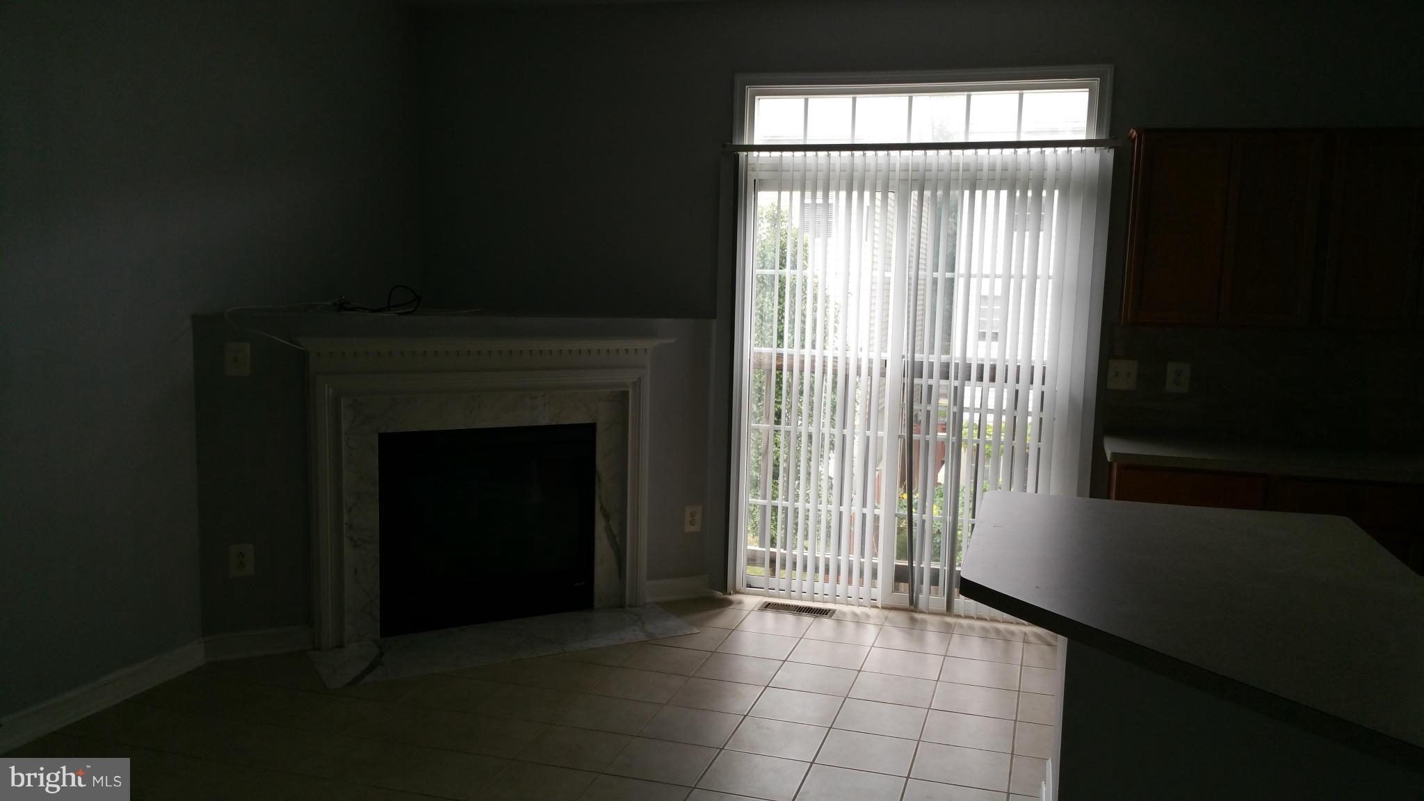 GROVE AT HUNTLEY MEADOWS - Residential Lease