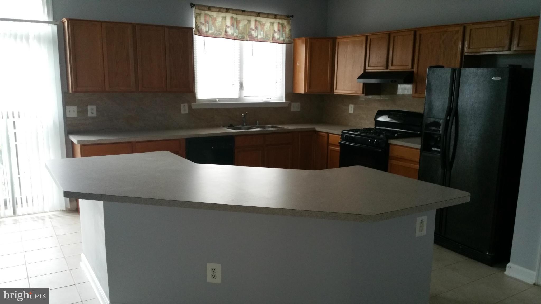 GROVE AT HUNTLEY MEADOWS - Residential Lease