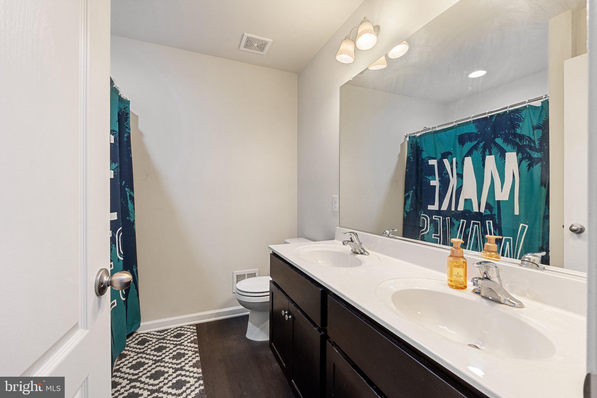 MCCAULEY CROSSING - Residential