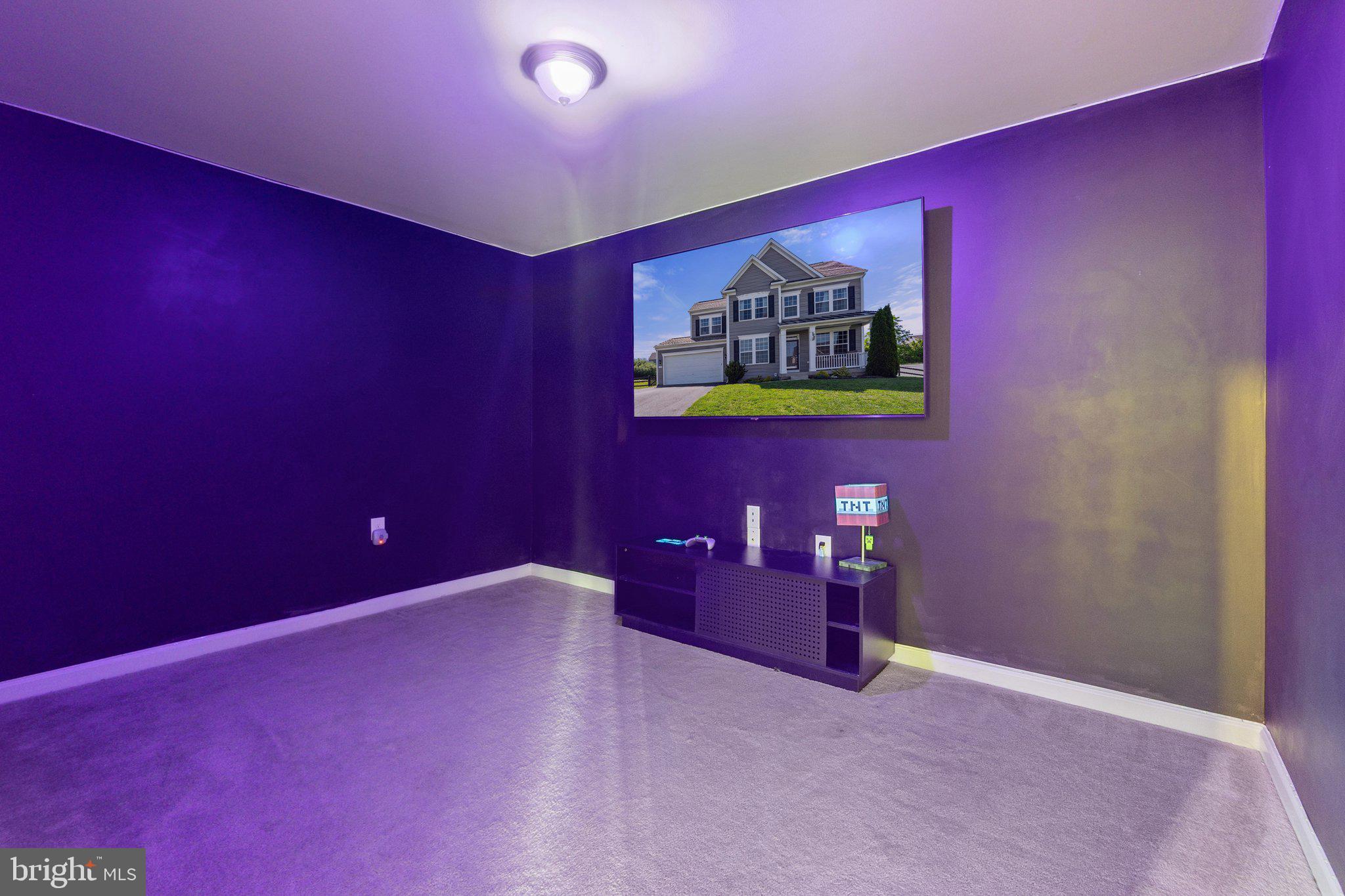 MCCAULEY CROSSING - Residential