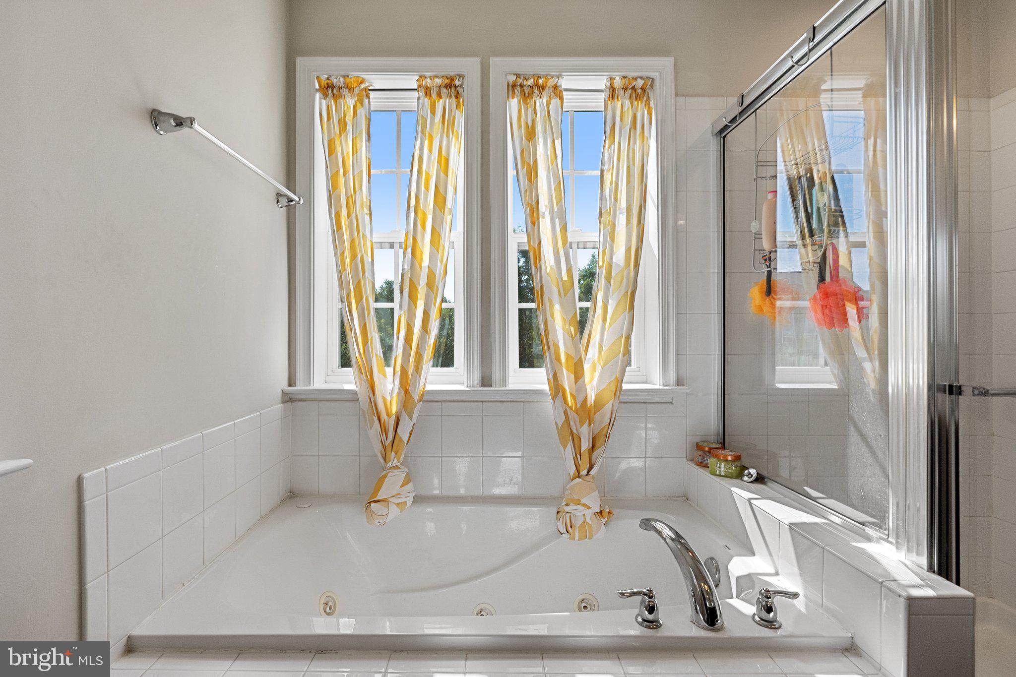 MCCAULEY CROSSING - Residential