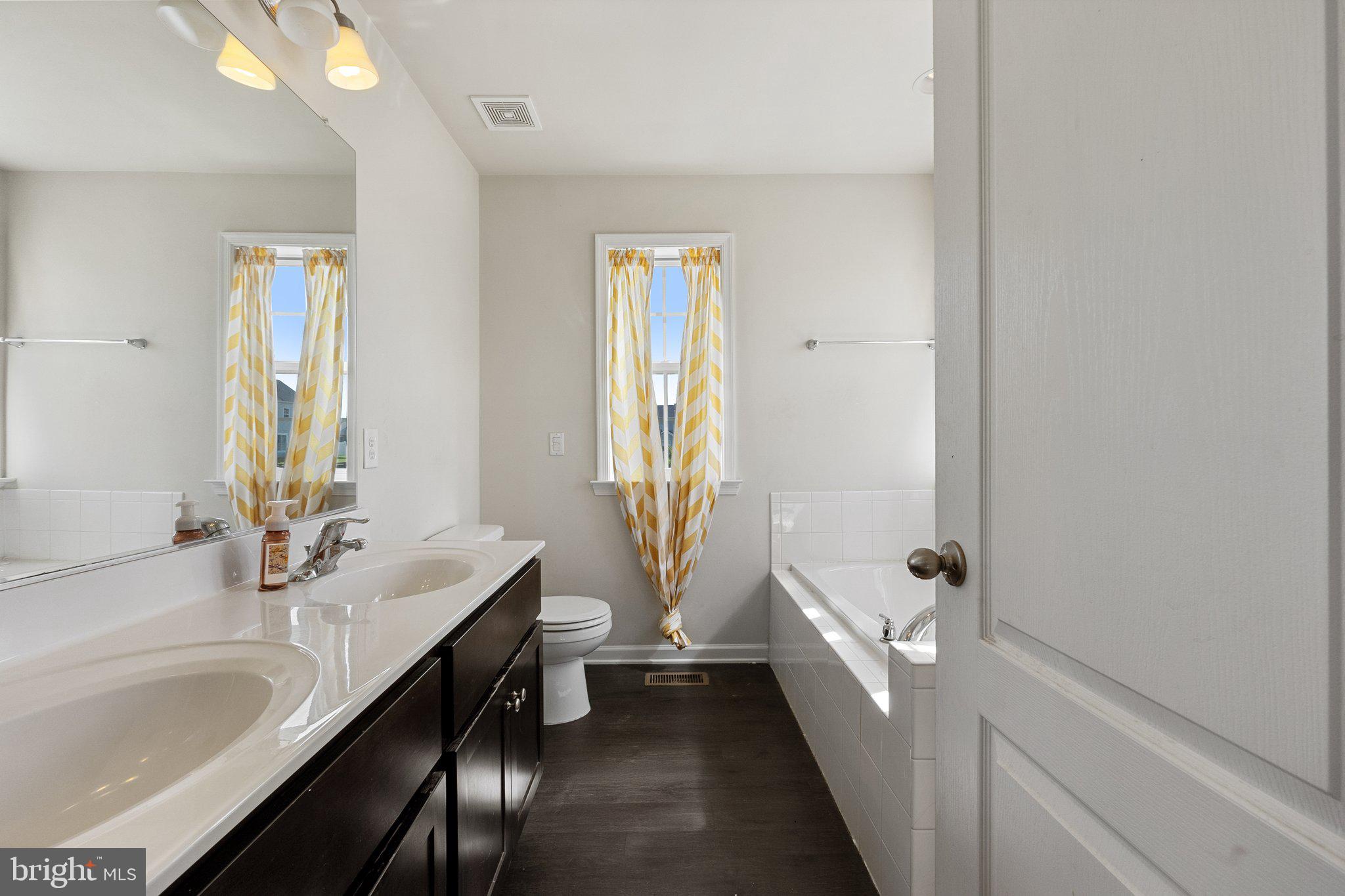 MCCAULEY CROSSING - Residential