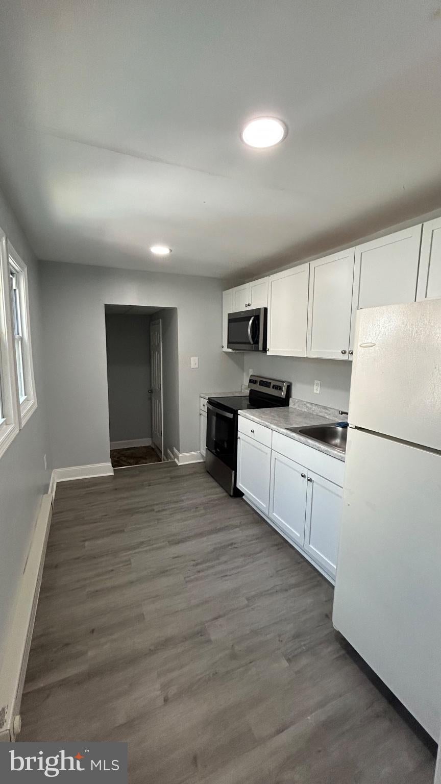 327 S 11TH STREET