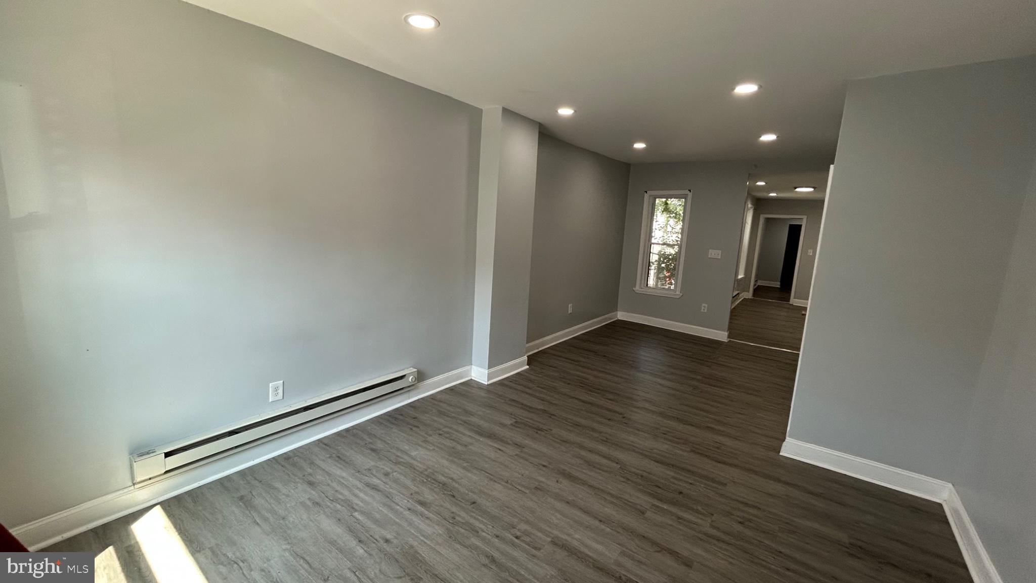 327 S 11TH STREET