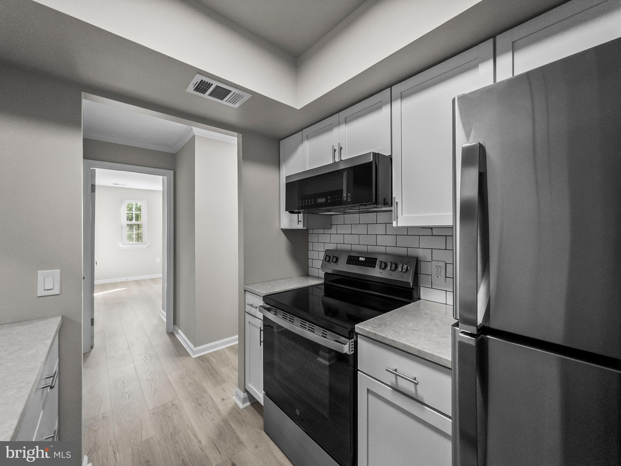 FLOWER HILL - Residential