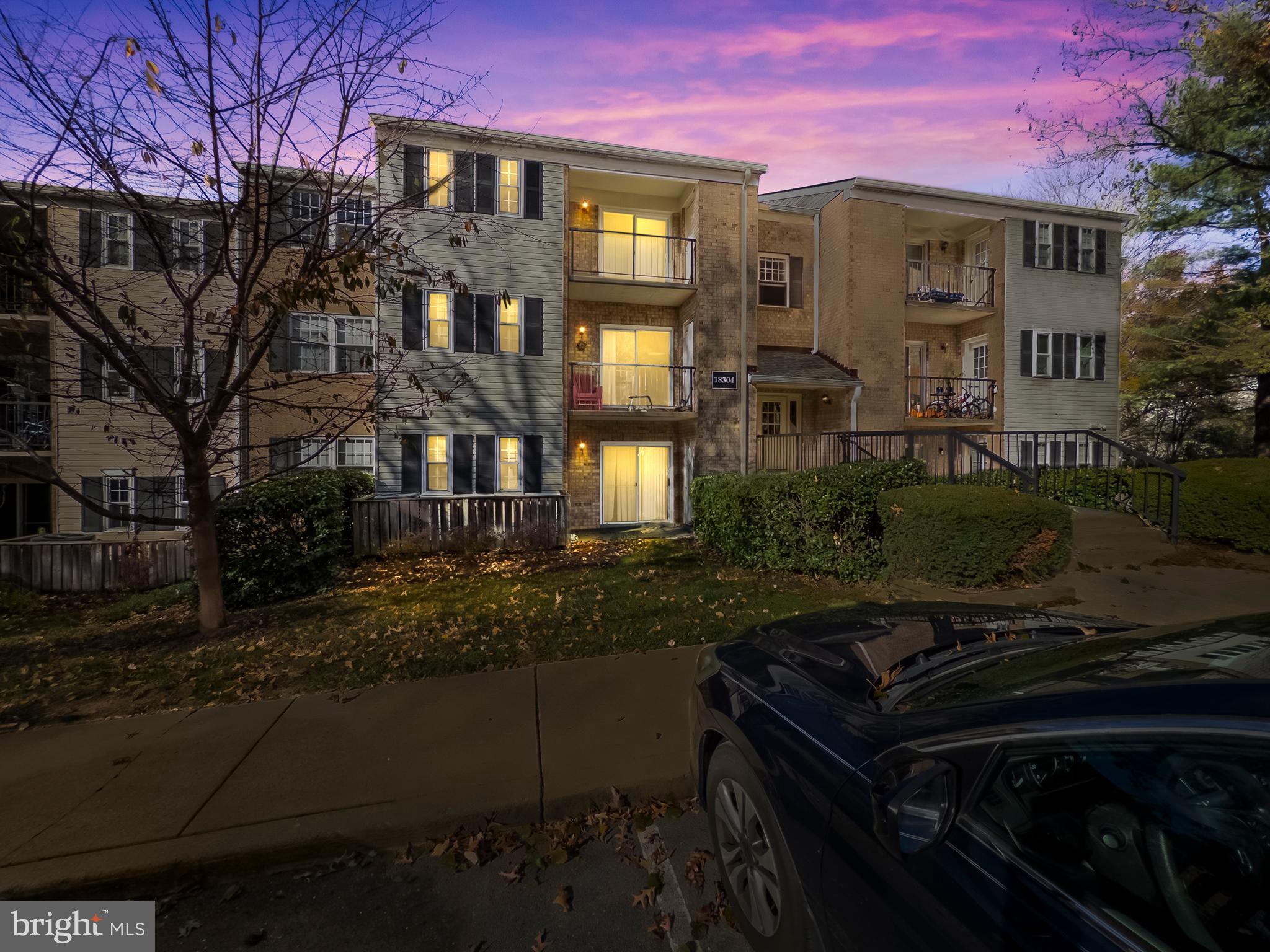 FLOWER HILL - Residential