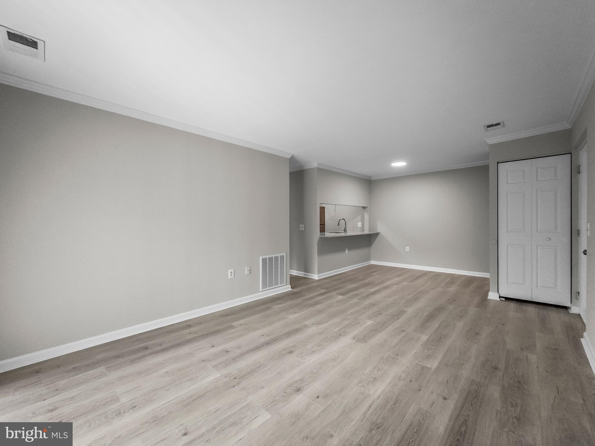 FLOWER HILL - Residential