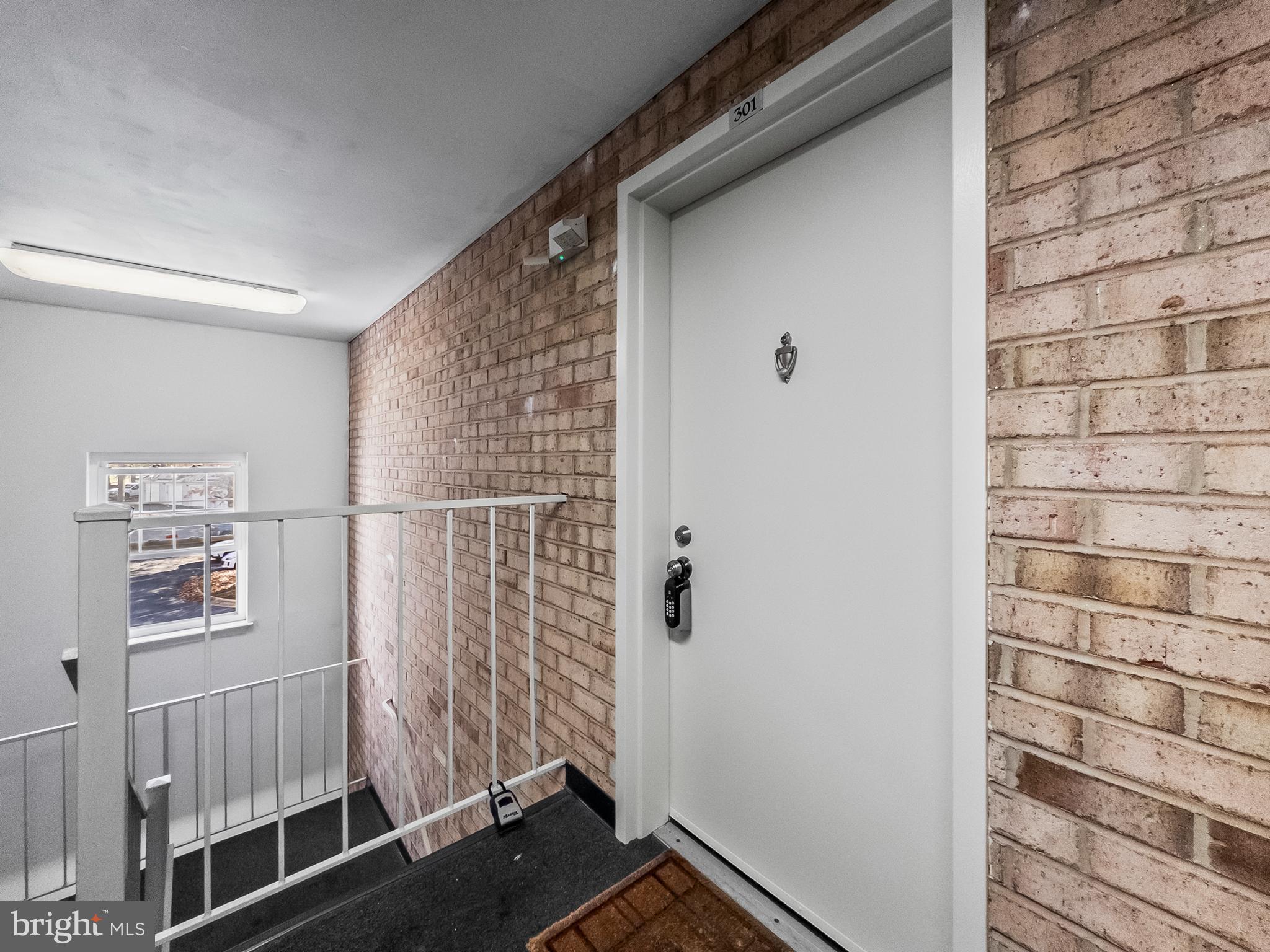 FLOWER HILL - Residential