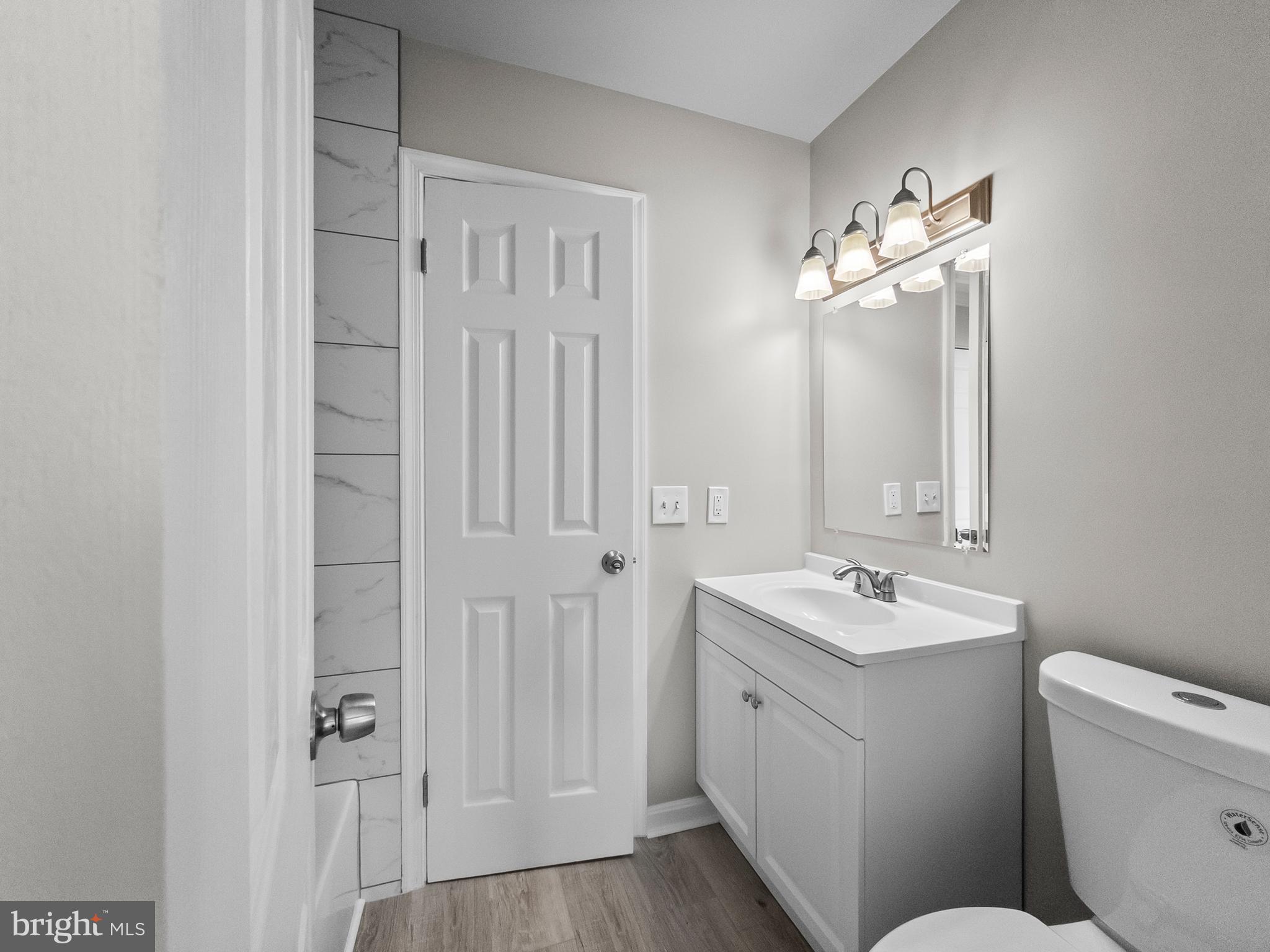 FLOWER HILL - Residential