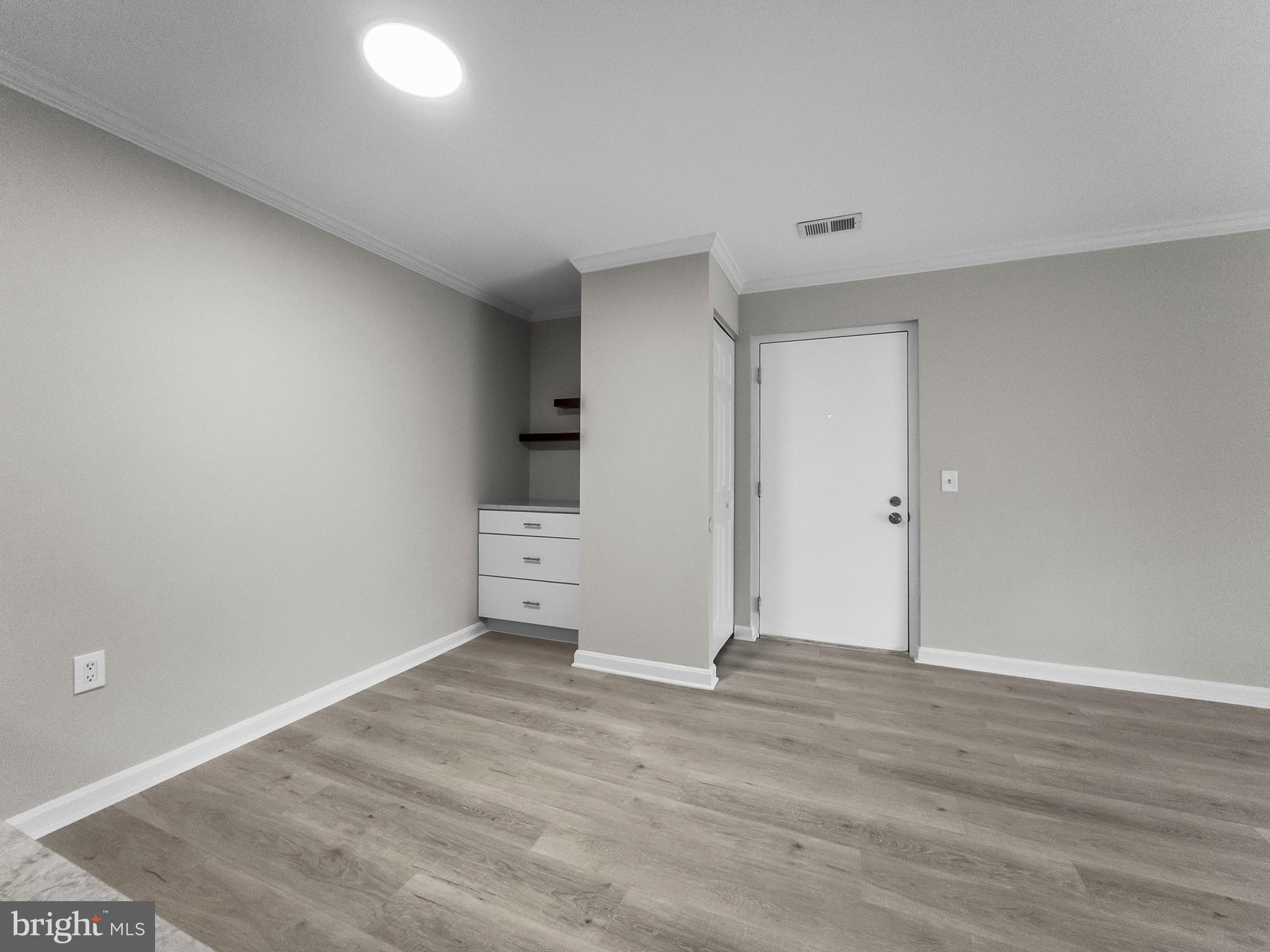 FLOWER HILL - Residential