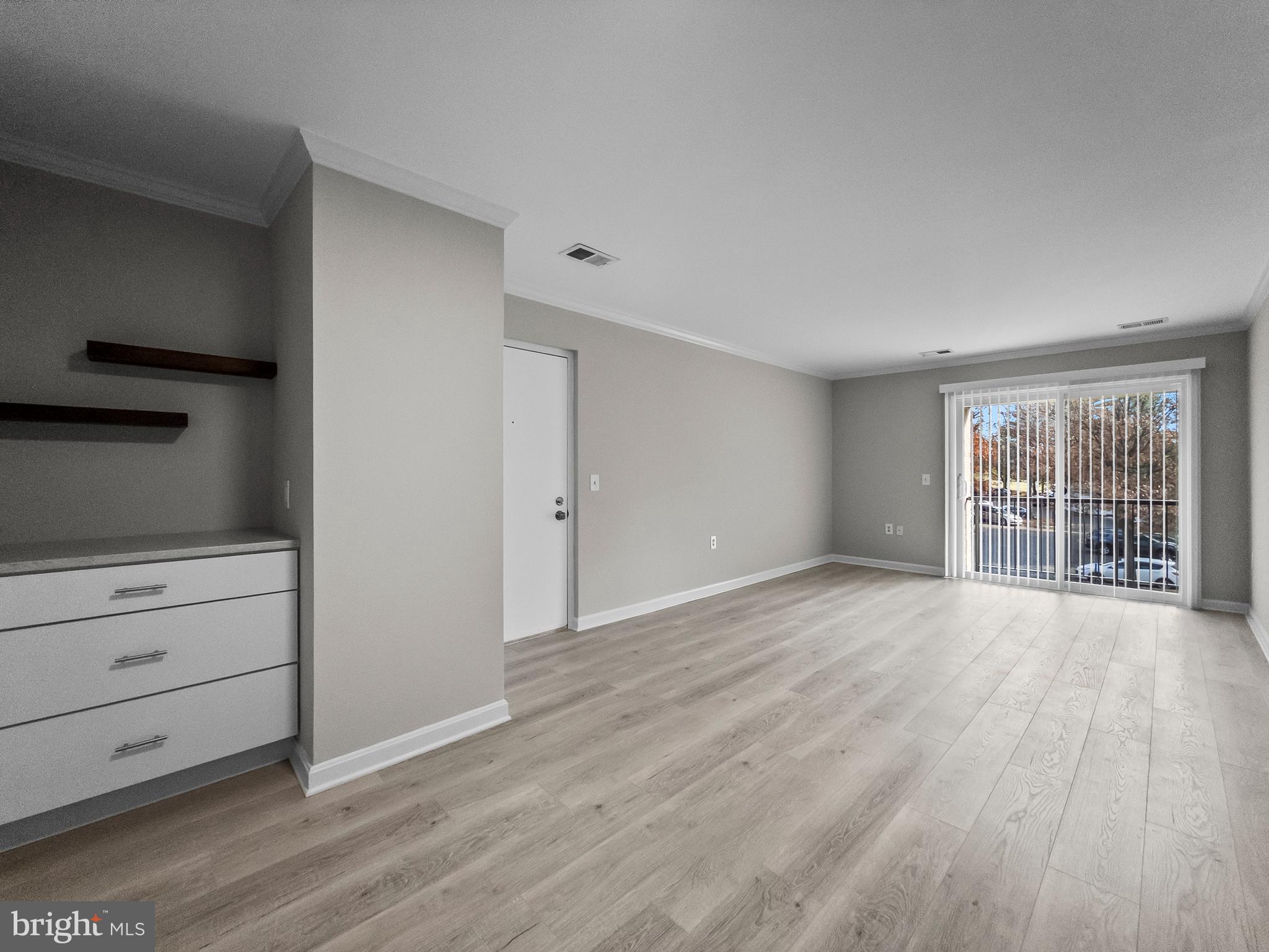 FLOWER HILL - Residential