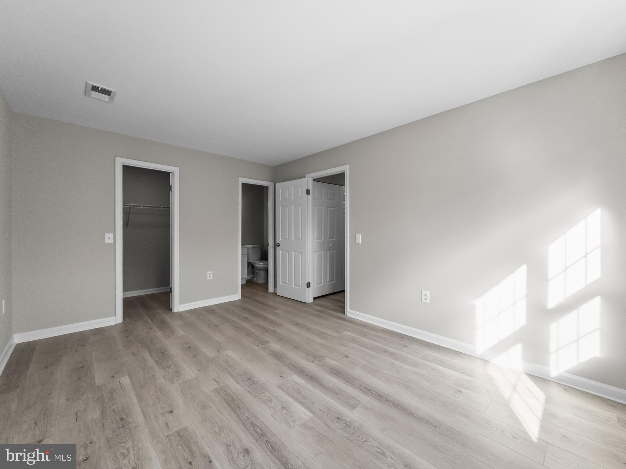 FLOWER HILL - Residential