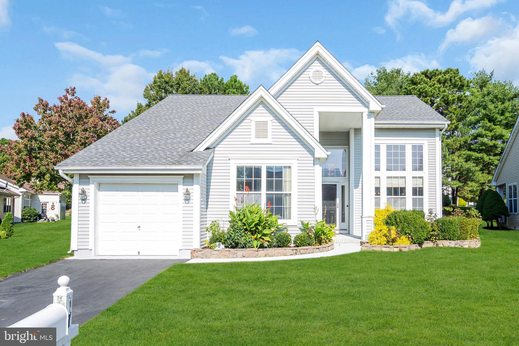 17 FOUNTAIN VIEW DRIVE