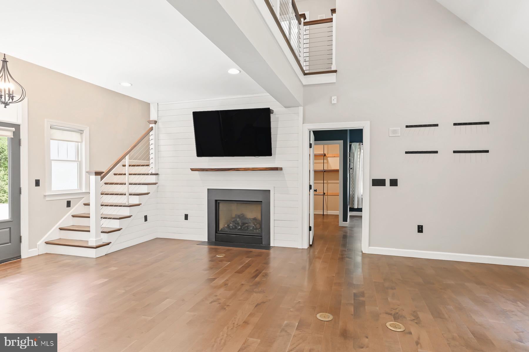 6 MAPLE GROVE ROAD