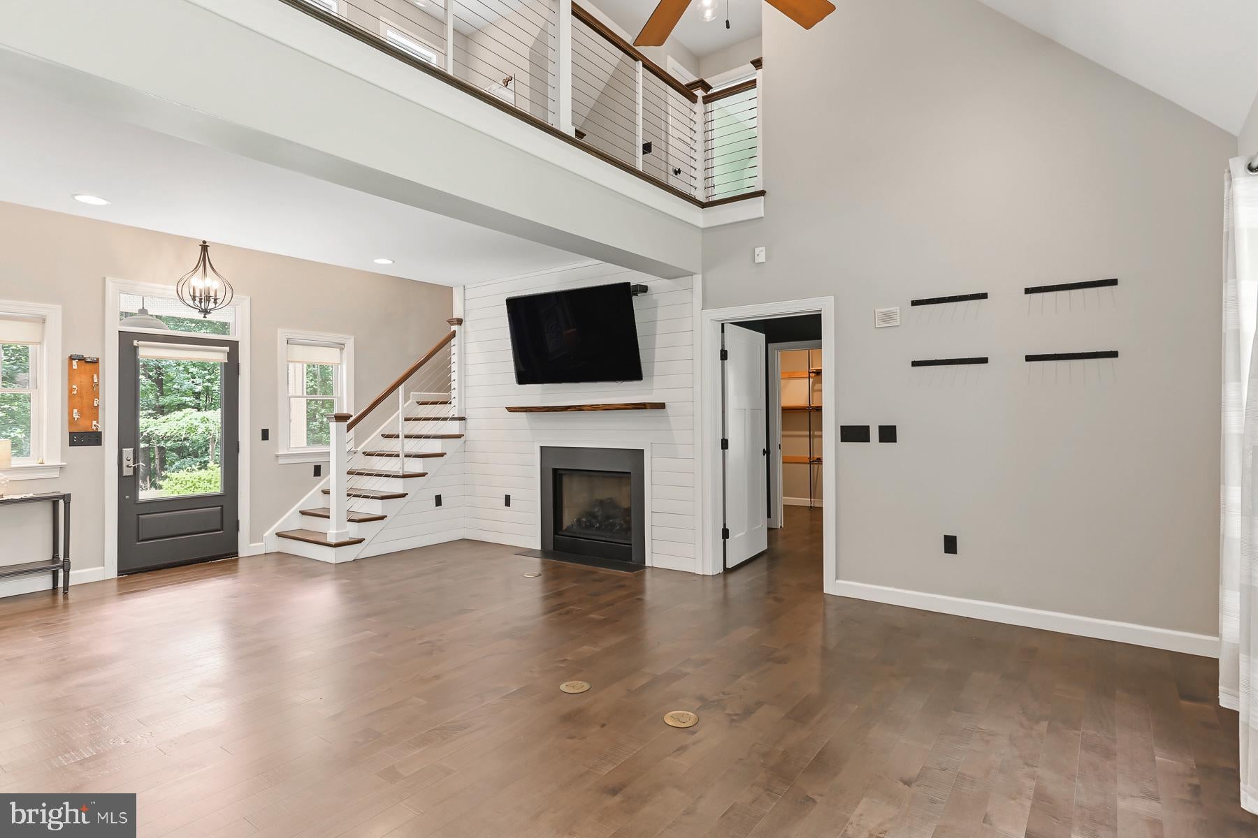 6 MAPLE GROVE ROAD
