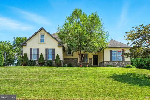 1520 WINSFORD LANE YORK PA 17404