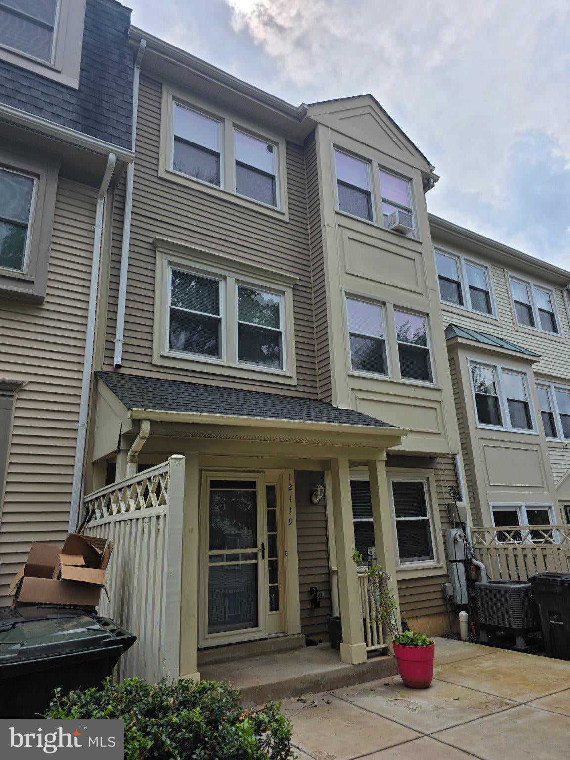 12119 SALEMTOWN DRIVE
