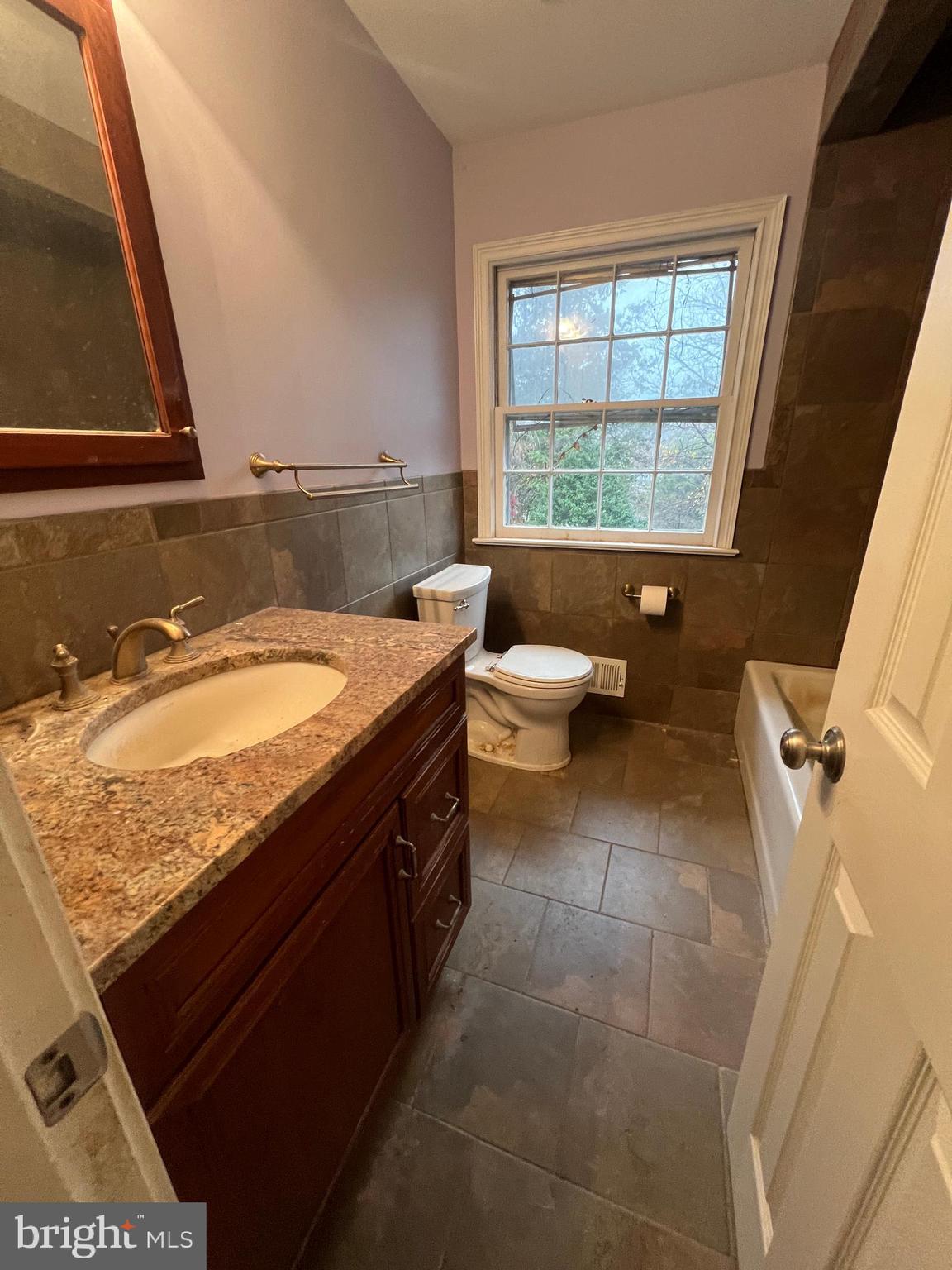 SPRINGBROOK MANOR - Residential