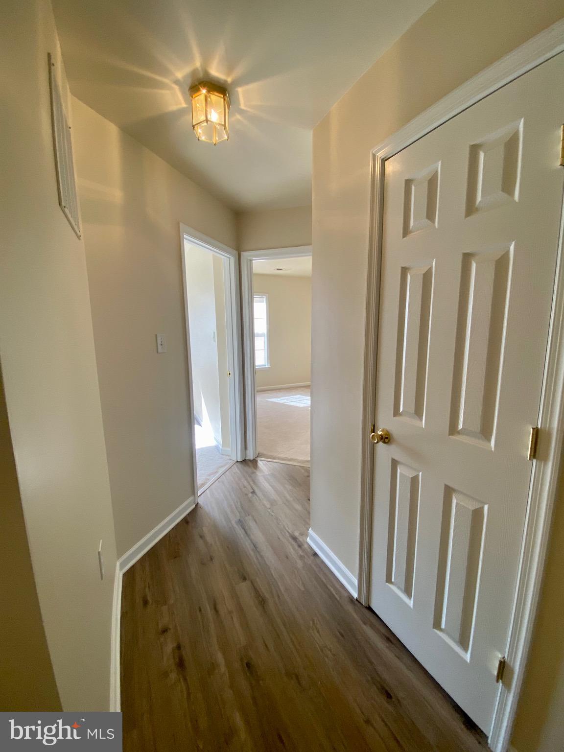 COUNTY GREEN - Residential Lease