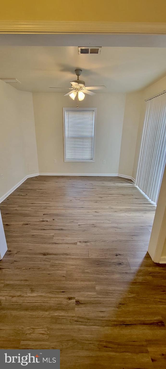 COUNTY GREEN - Residential Lease