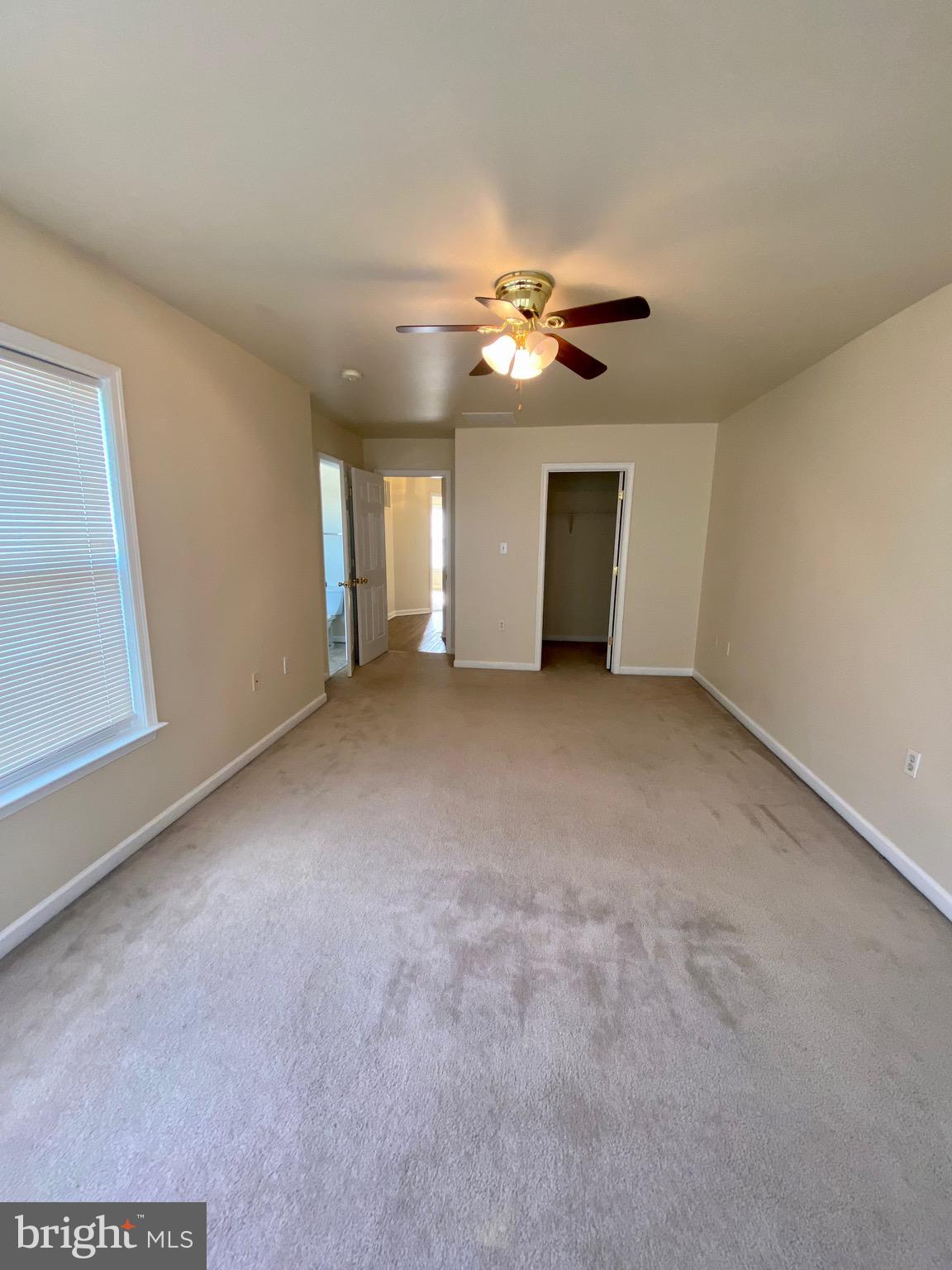 COUNTY GREEN - Residential Lease