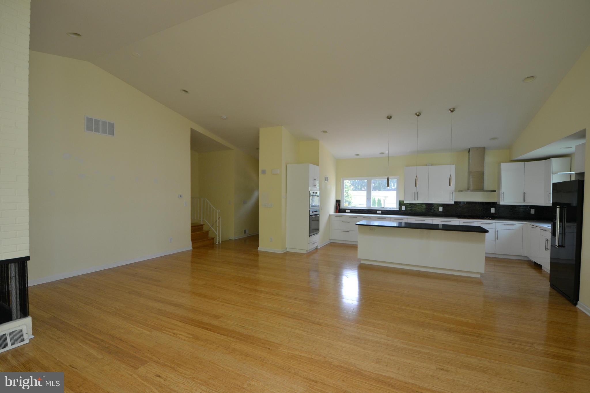 SUMMIT PARK - Residential Lease