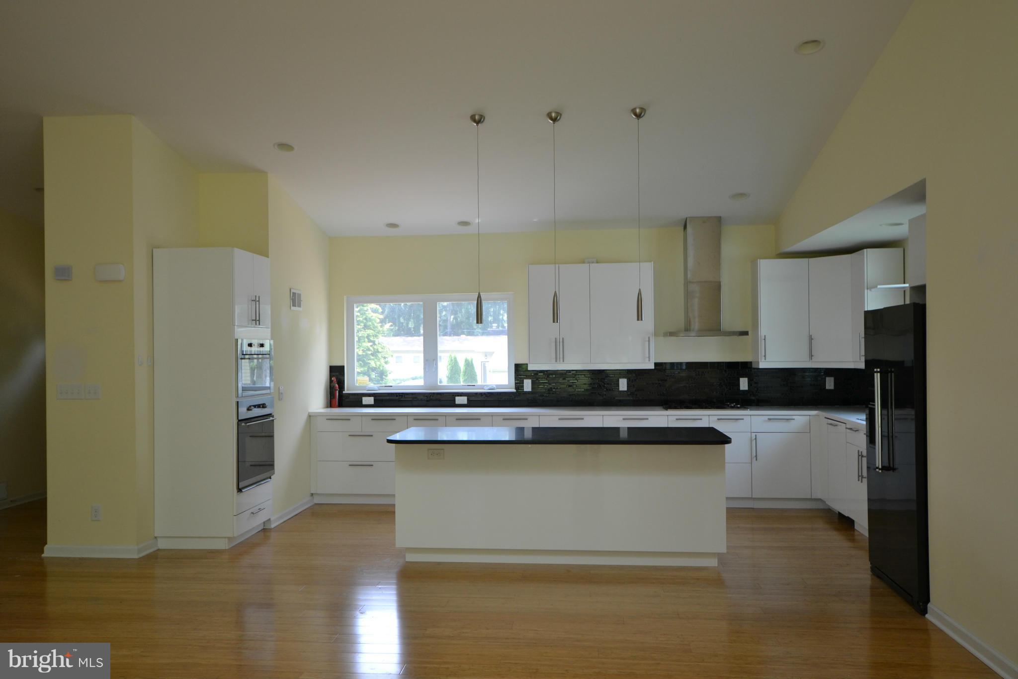 SUMMIT PARK - Residential Lease