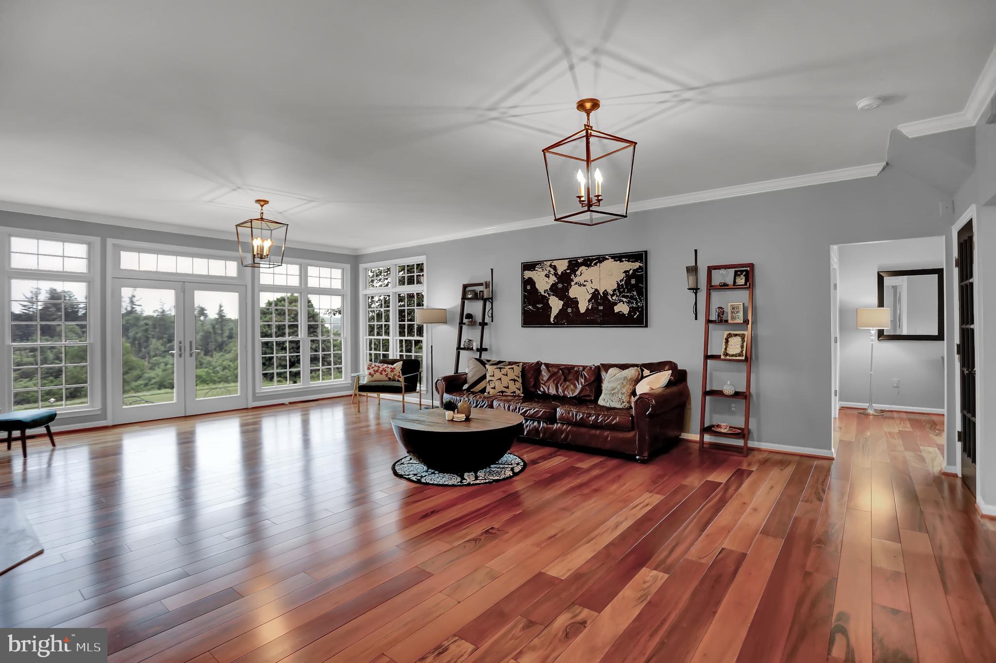 CATTAIL WOODS - Residential