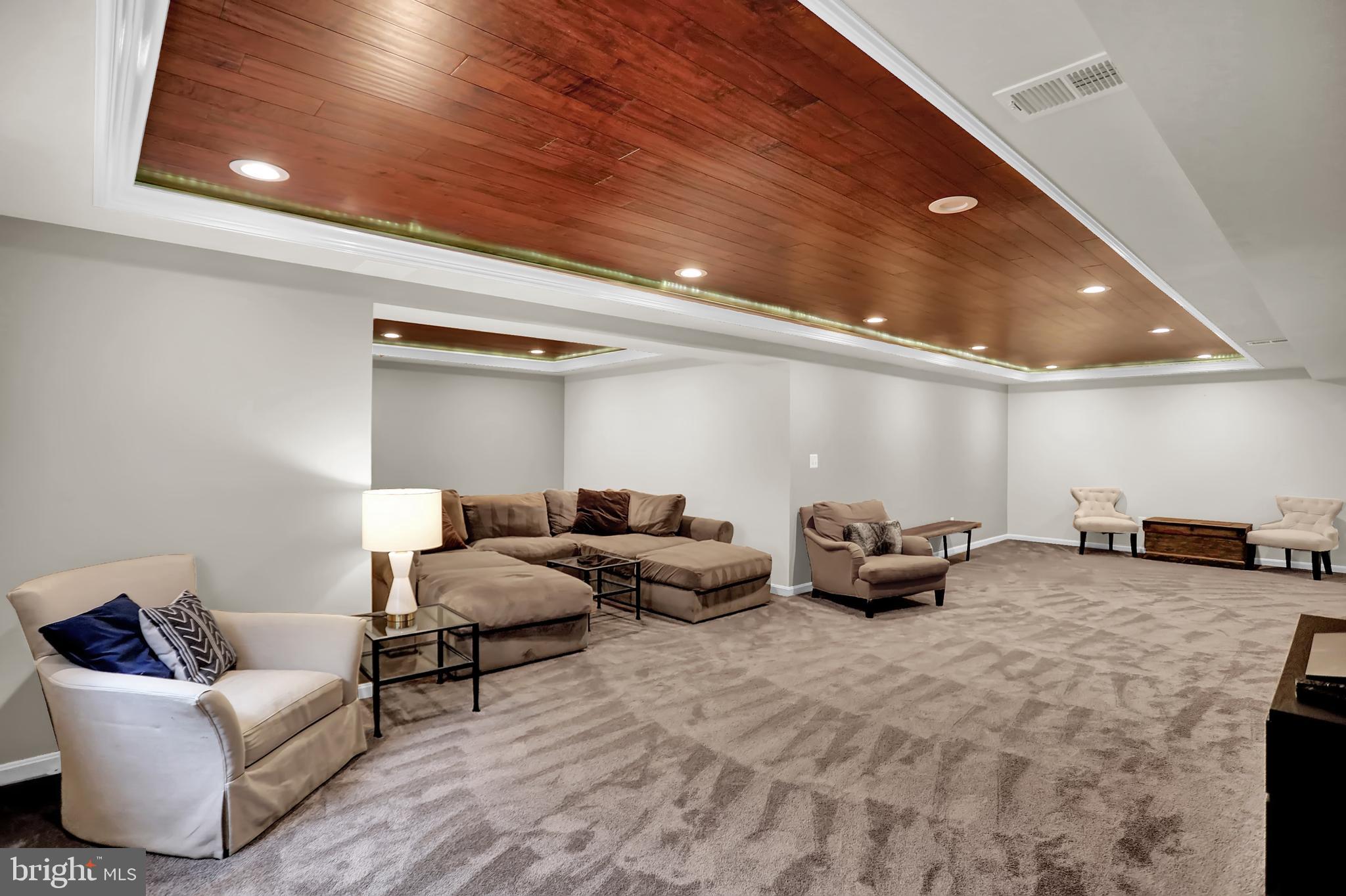 CATTAIL WOODS - Residential