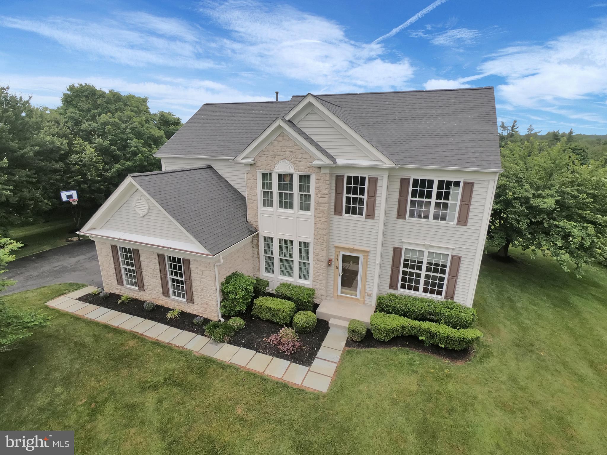 CATTAIL WOODS - Residential