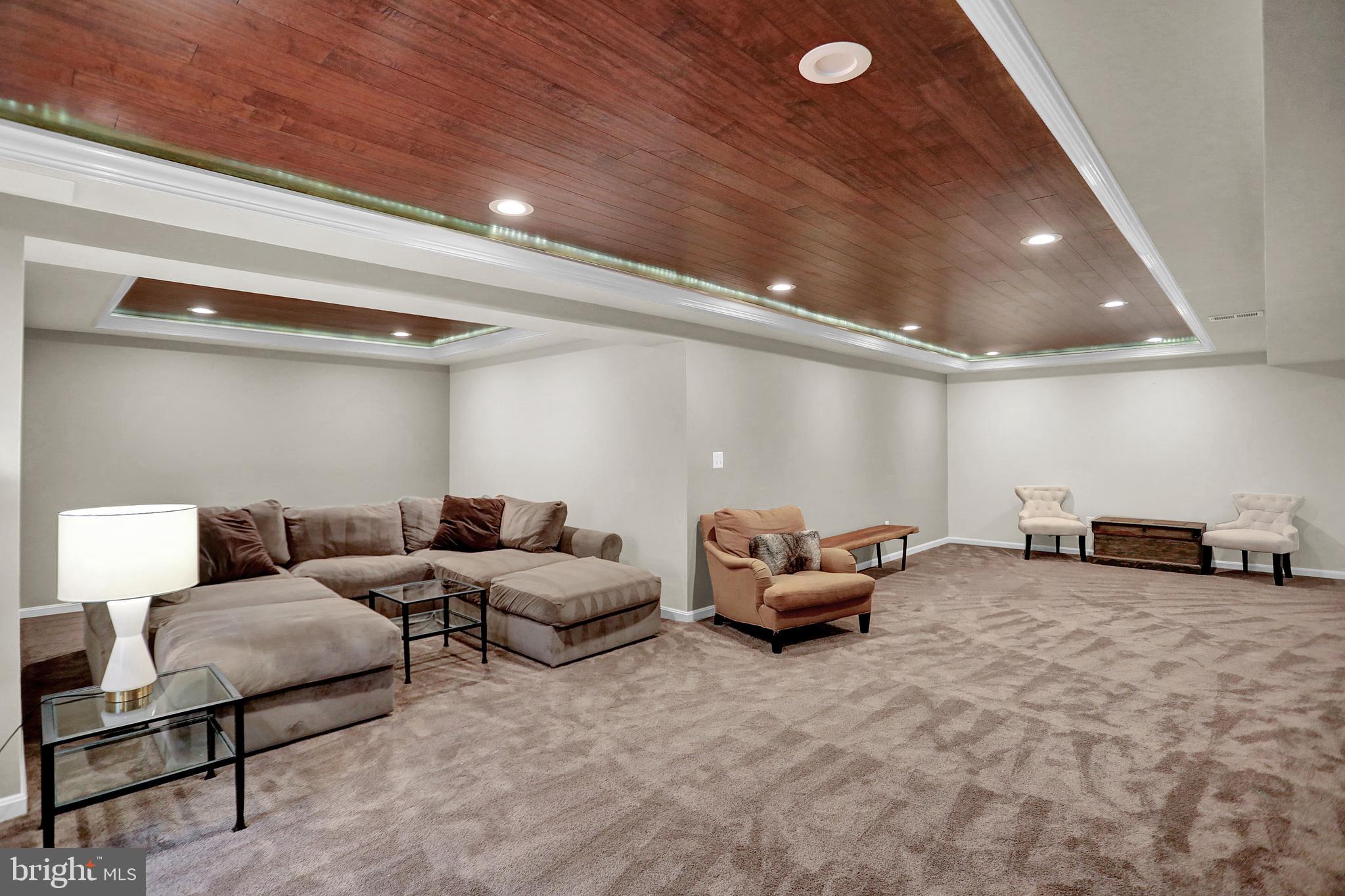 CATTAIL WOODS - Residential