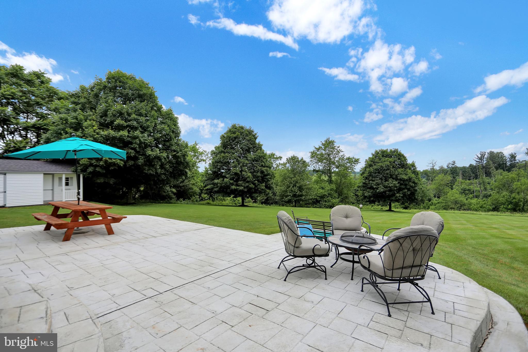 CATTAIL WOODS - Residential