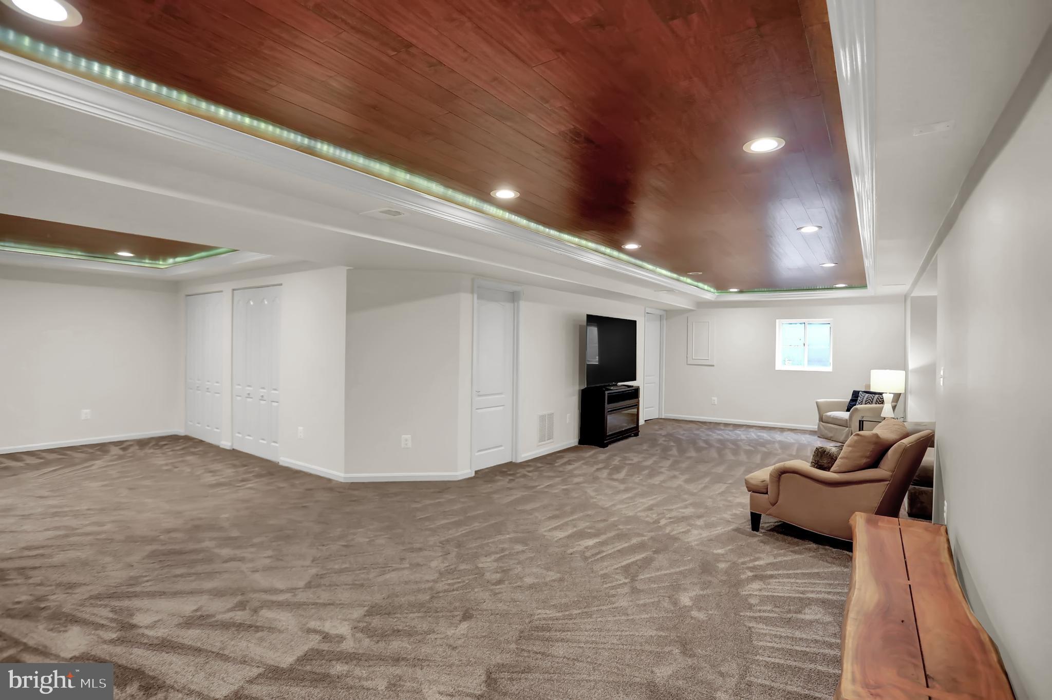 CATTAIL WOODS - Residential