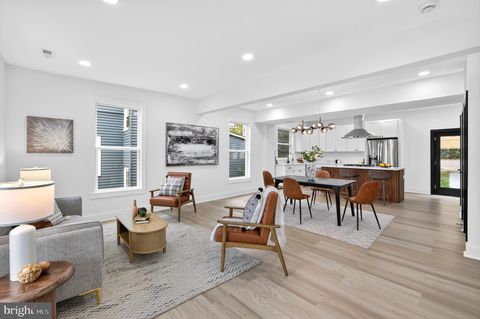 2948 MILLS AVENUE NE WASHINGTON DC 20018