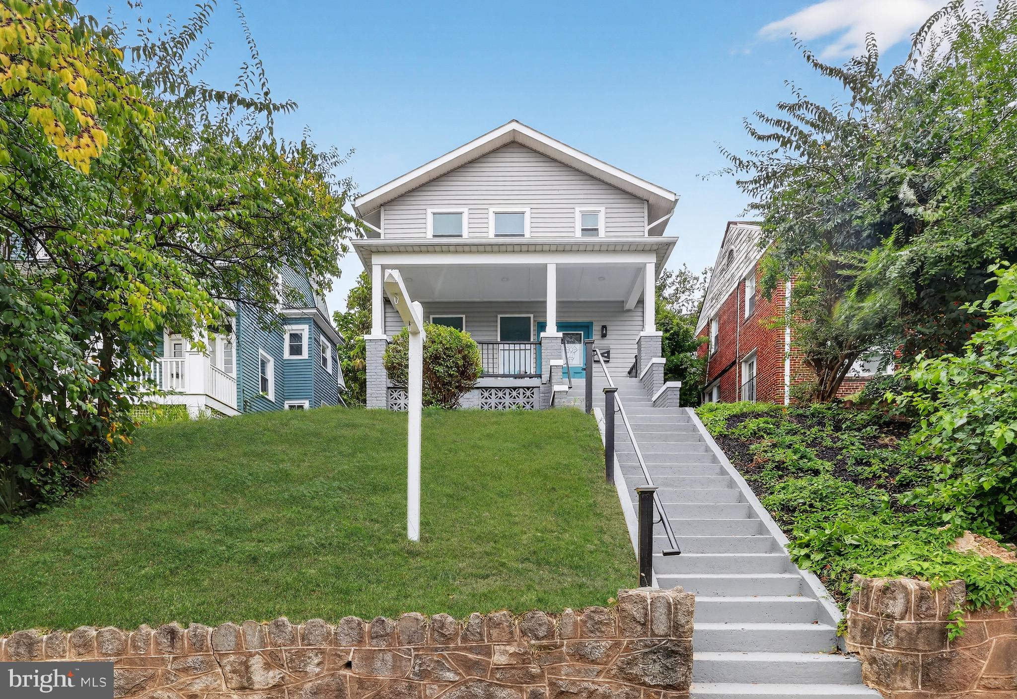 2948 MILLS AVENUE NE