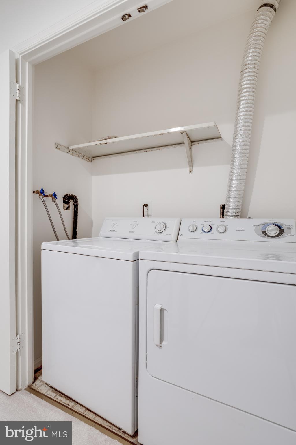 WOODWALK - Residential Lease